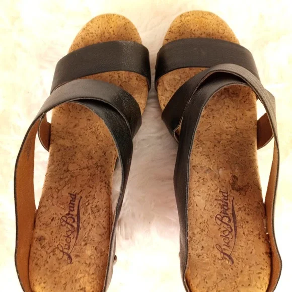 LUCKY BRAND~Black Strappy Cork Wedges~8B - Picture 2 of 9